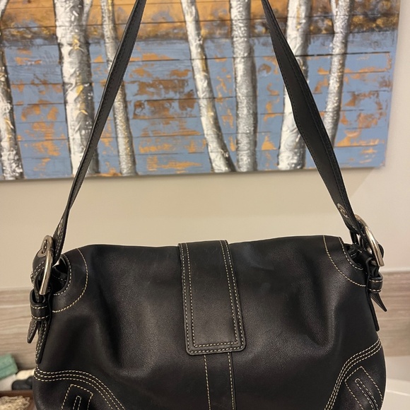 Vintage Coach SoHo black leather shoulder bag - Picture 7 of 7